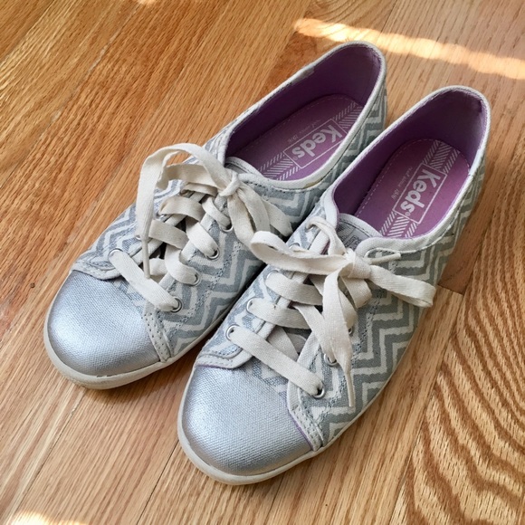 Ked’s Shoes Size 7 - Picture 1 of 6